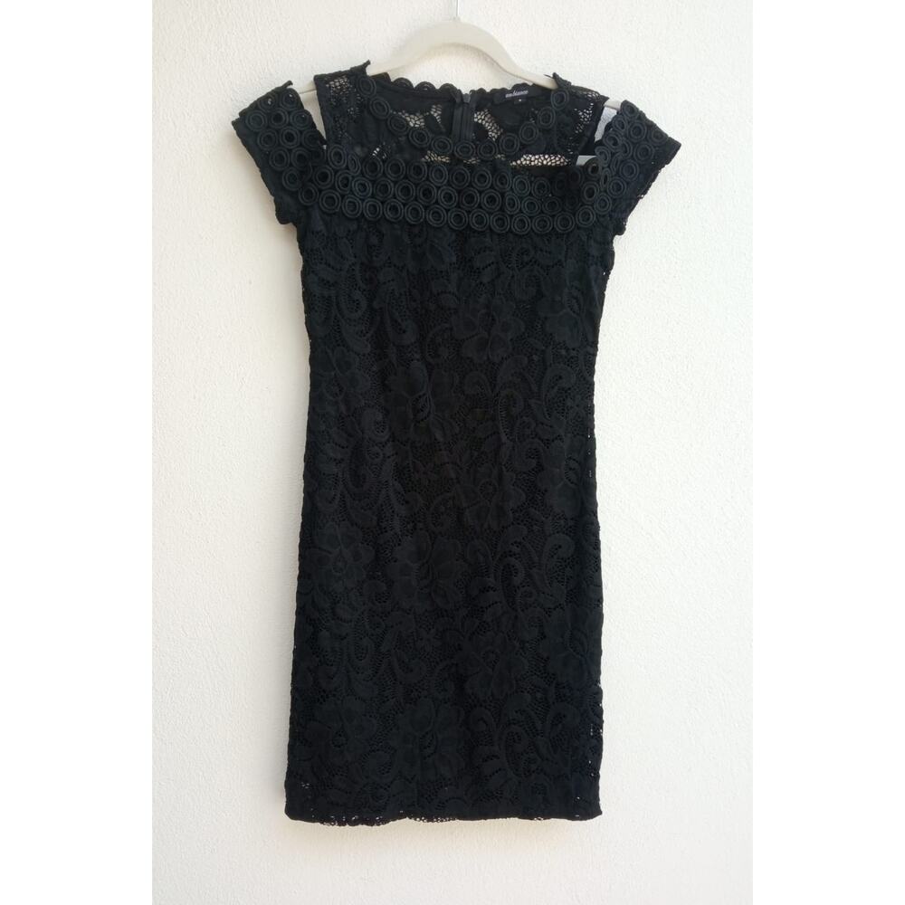 Ambiance Women's Dress Black Lace Semi-Formal Size Small - Picture 2 of 10